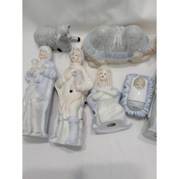 Vintage R O C Nativity Set 10 Blue Cream Jesus Mary Joseph Porcelain - Picture 6 of 15